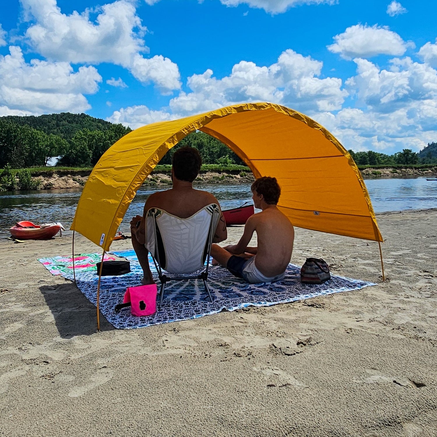 Best family beach shade for travel that fits in a carry on suitcase_colourDijon